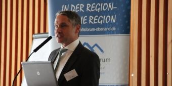 dr-peter-sabisch-besuch-wirtschaftsforum-oberland