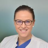 Dr. med. Jana Dippel